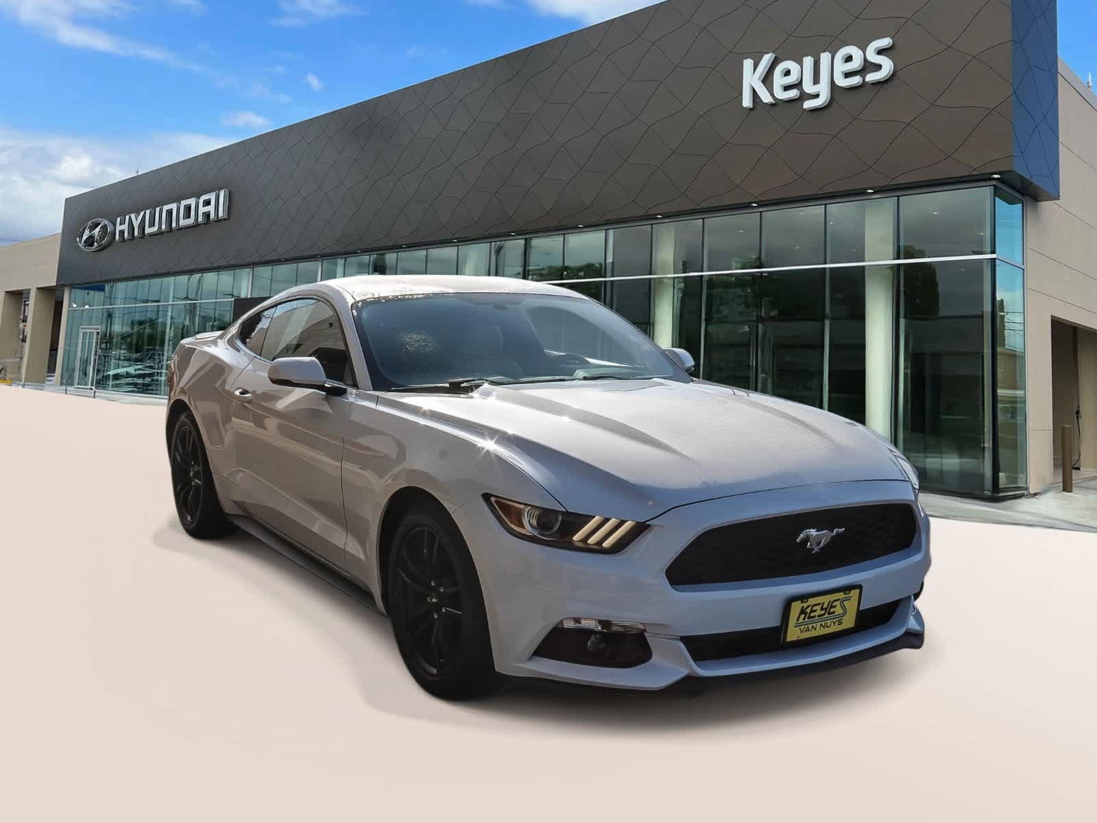 Used 2016 Ford Mustang Premium RWD image 3
