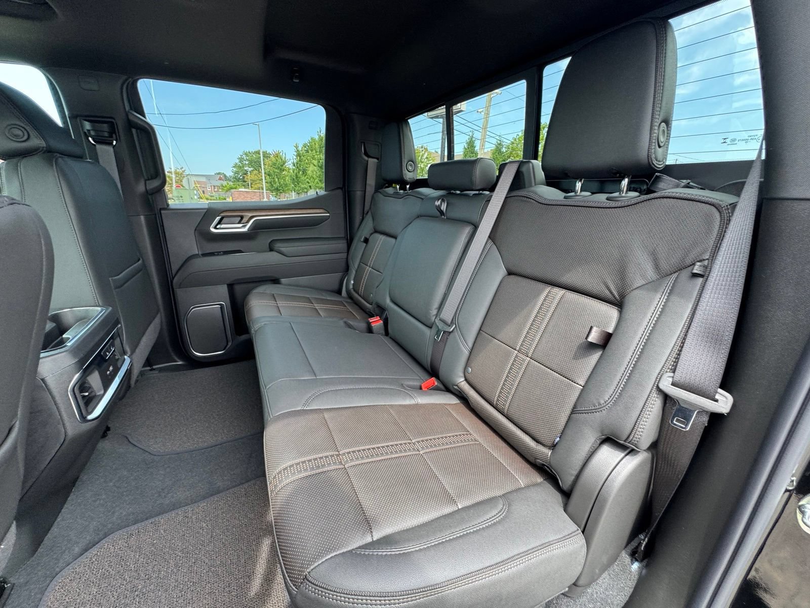 New 2026 Chevrolet Silverado 1500 High Country w/ Midnight Edition AWD/4WD image 26