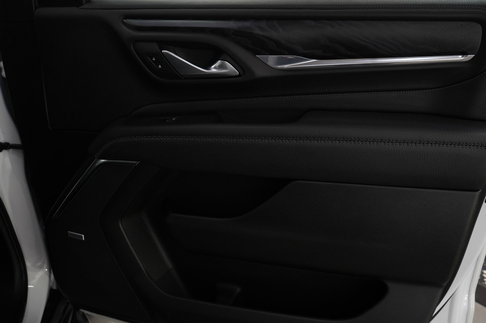 Used 2022 GMC Yukon XL Denali image 9