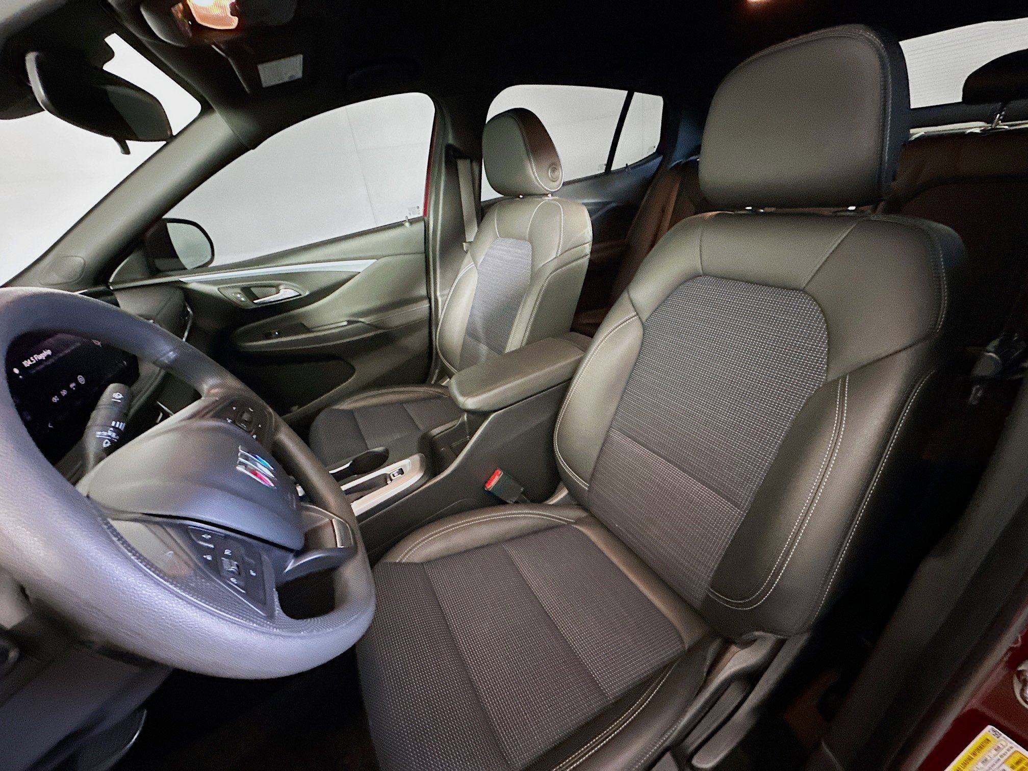 Used 2024 Buick Envista Preferred image 13