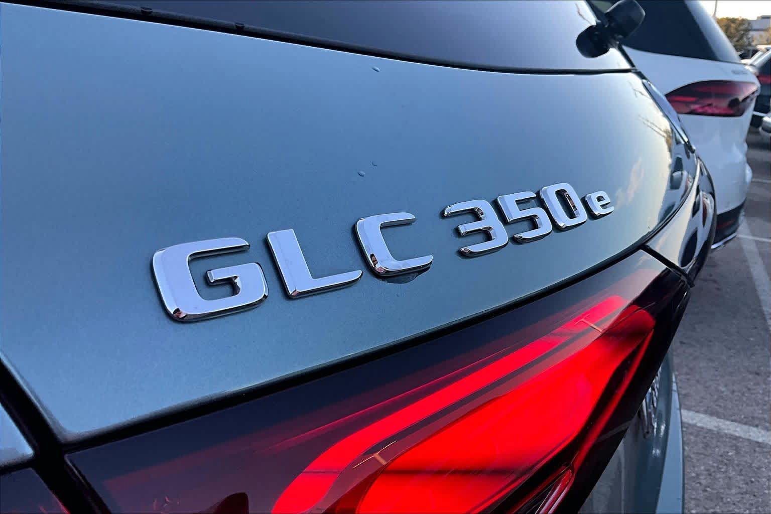 Used 2025 Mercedes-Benz GLC 350e 4MATIC image 31