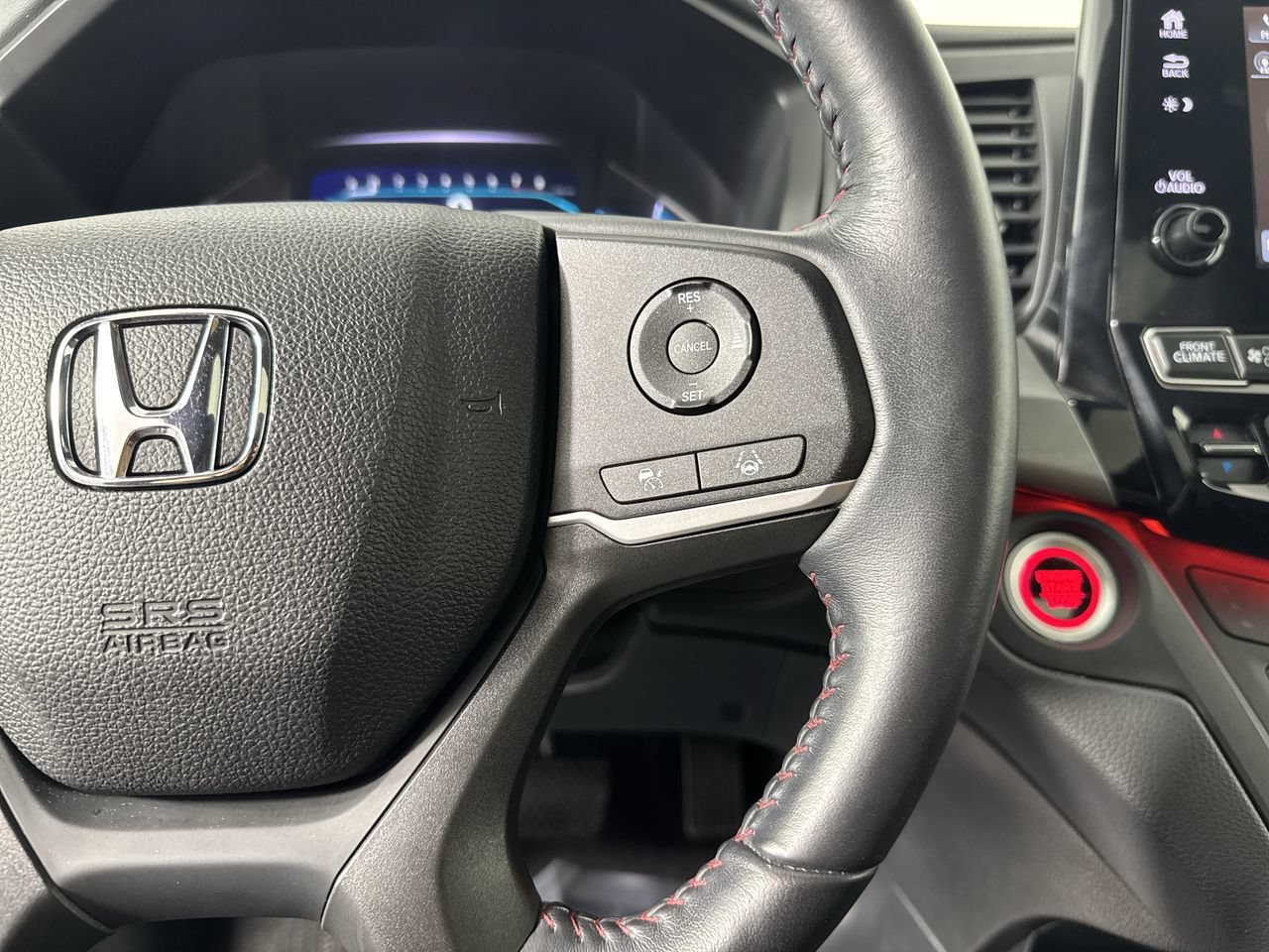 Used 2023 Honda Odyssey Sport image 13