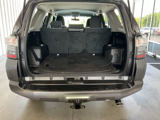Used 2019 Toyota 4Runner SR5 AWD/4WD image 14