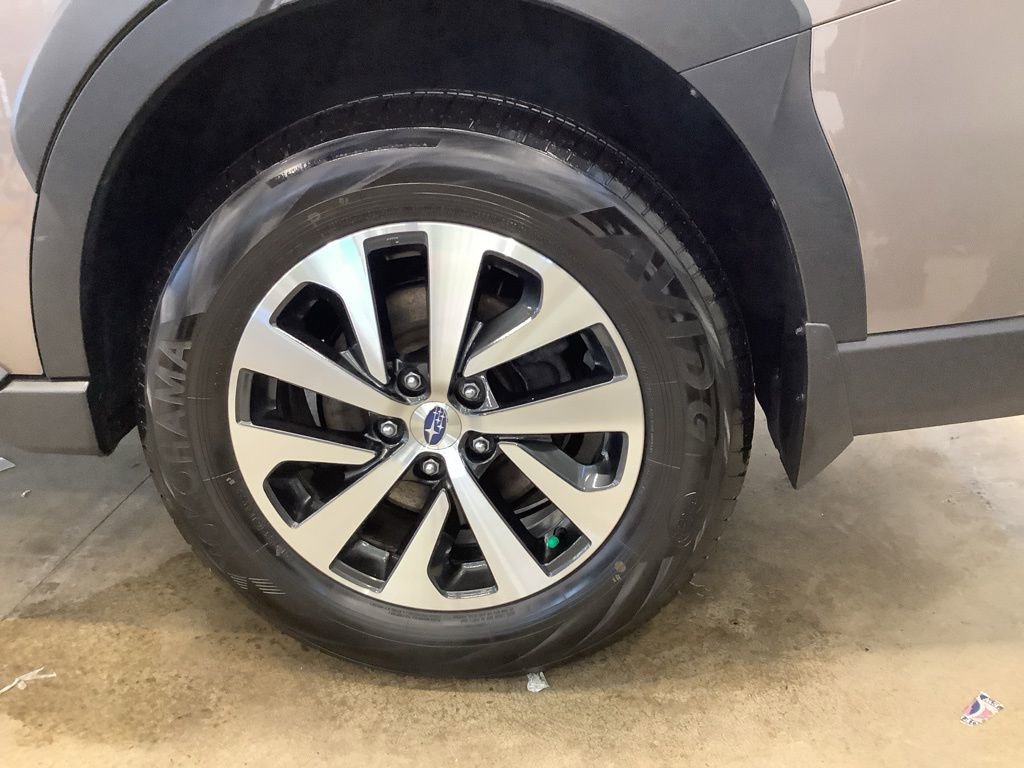 Used 2023 Subaru Outback Premium image 21