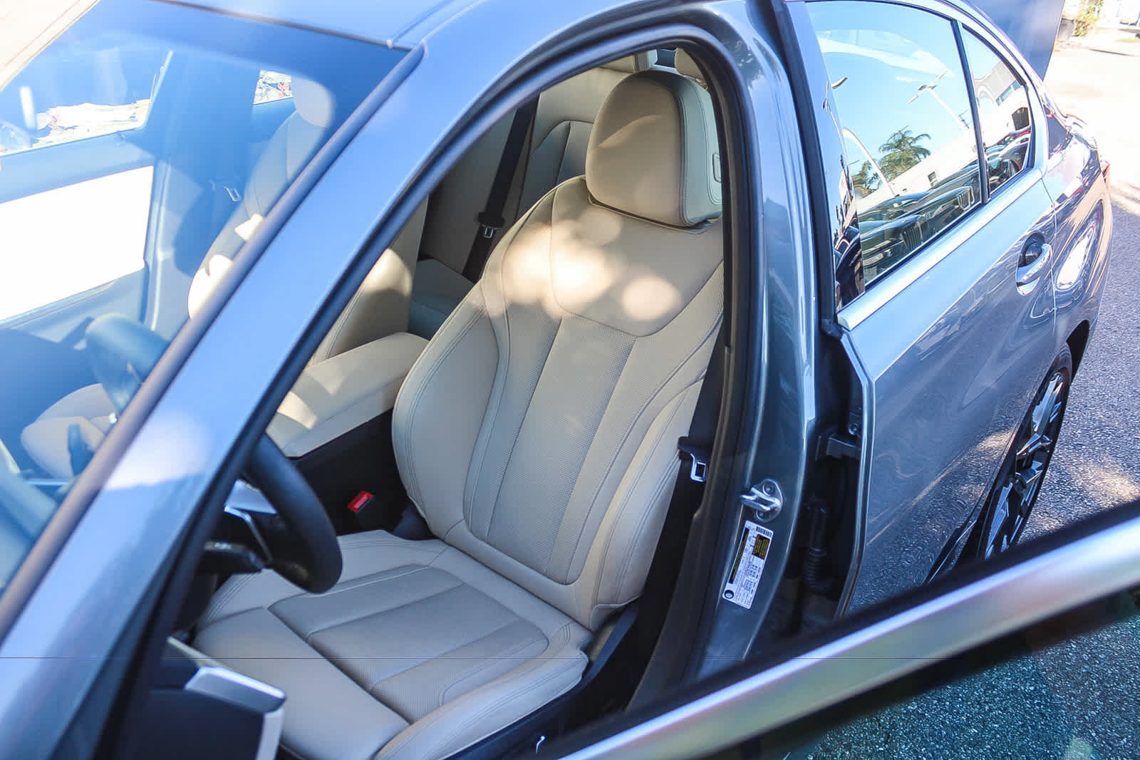 Used 2026 BMW 330i Sedan w/ Premium Package RWD image 25