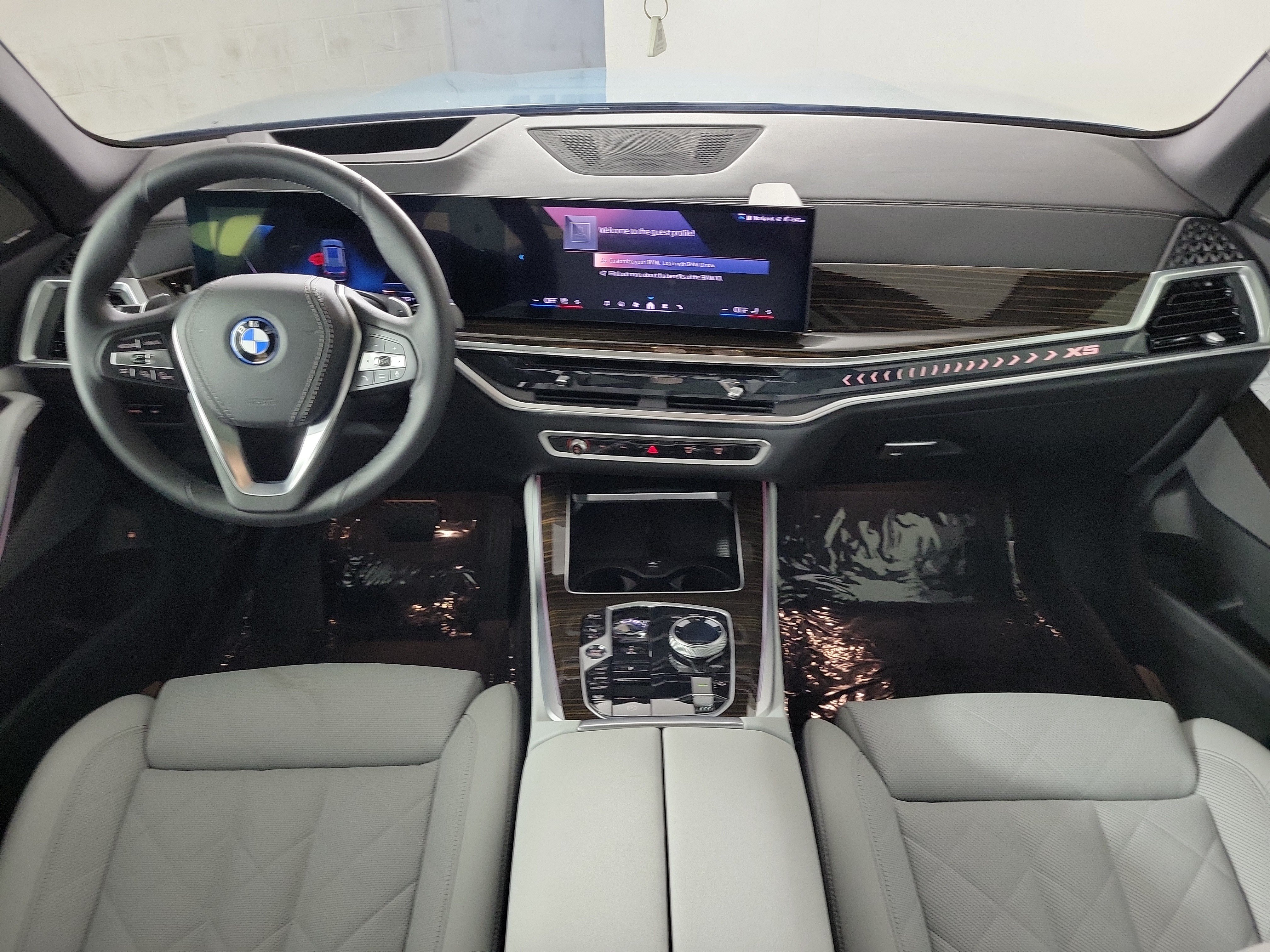 Certified 2024 BMW X5 xDrive50e w/ Executive Package AWD/4WD image 11
