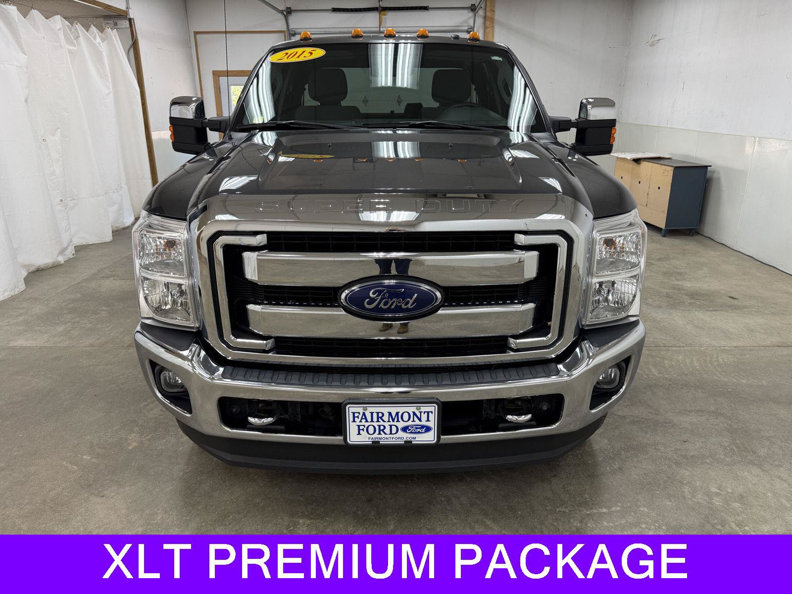 Used 2015 Ford F250 XLT w/ XLT Premium Package AWD/4WD image 3