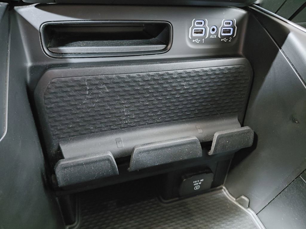 Used 2023 RAM 1500 Big Horn AWD/4WD image 30