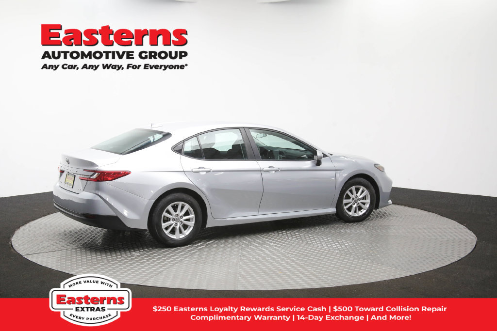 Used 2025 Toyota Camry LE FWD image 43