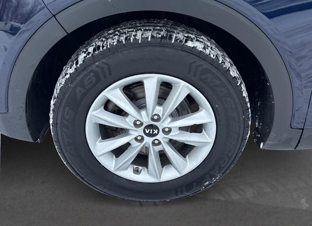 Used 2020 Kia Sorento LX w/ LX I4 Convenience Package image 12