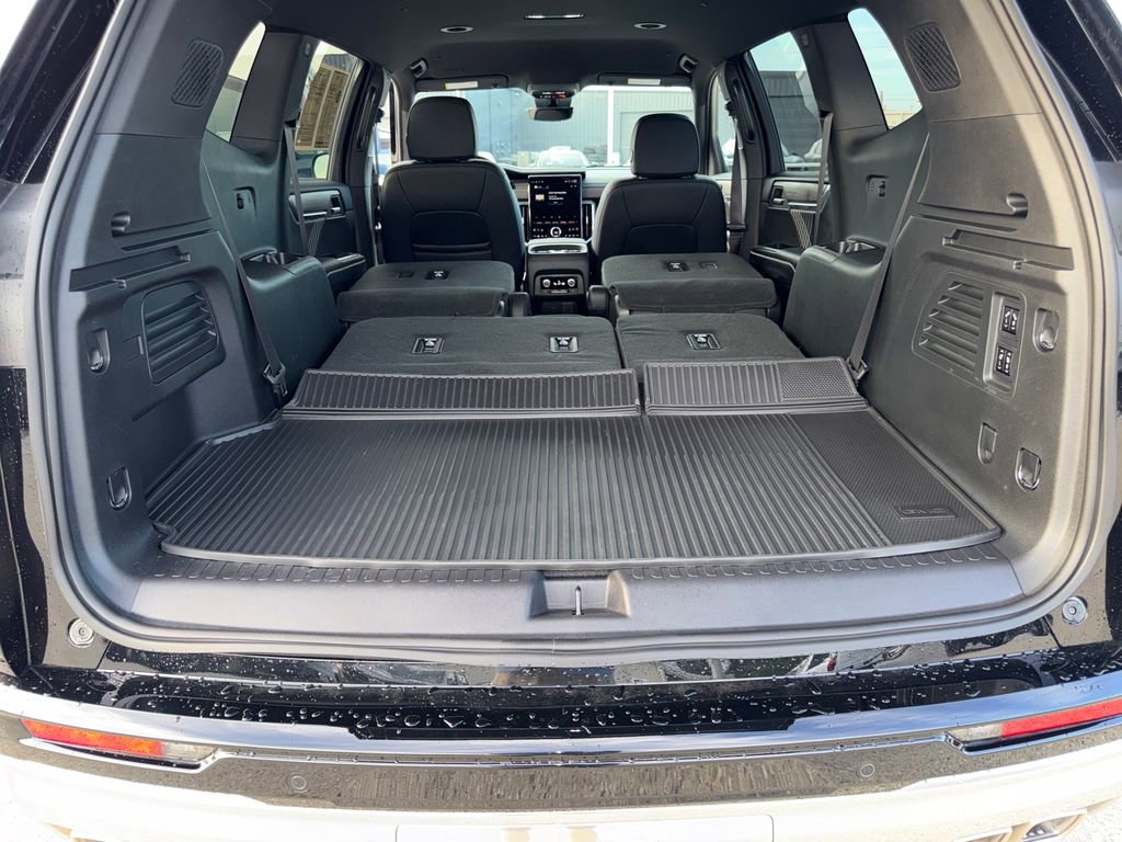 Certified 2026 GMC Acadia Denali w/ Super Cruise Package FWD image 36