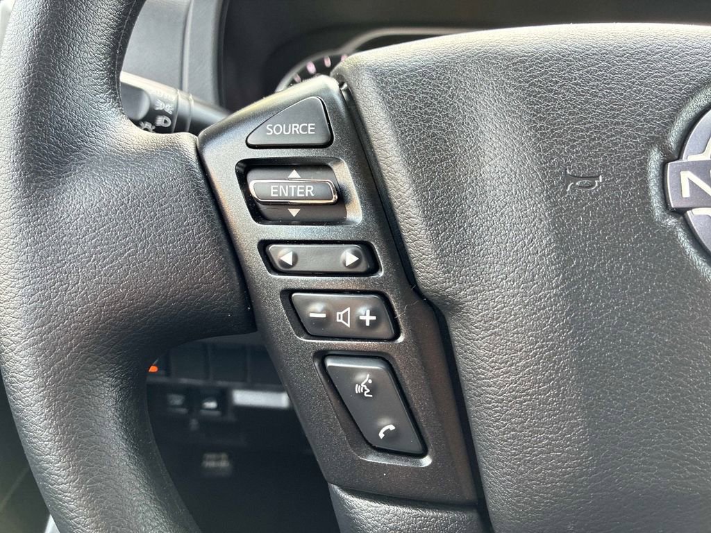 Used 2025 Nissan Frontier SV AWD/4WD image 20