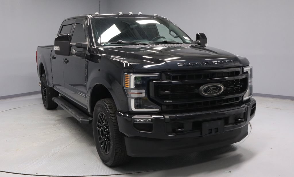 Certified 2022 Ford F350 Lariat w/ Black Appearance Package