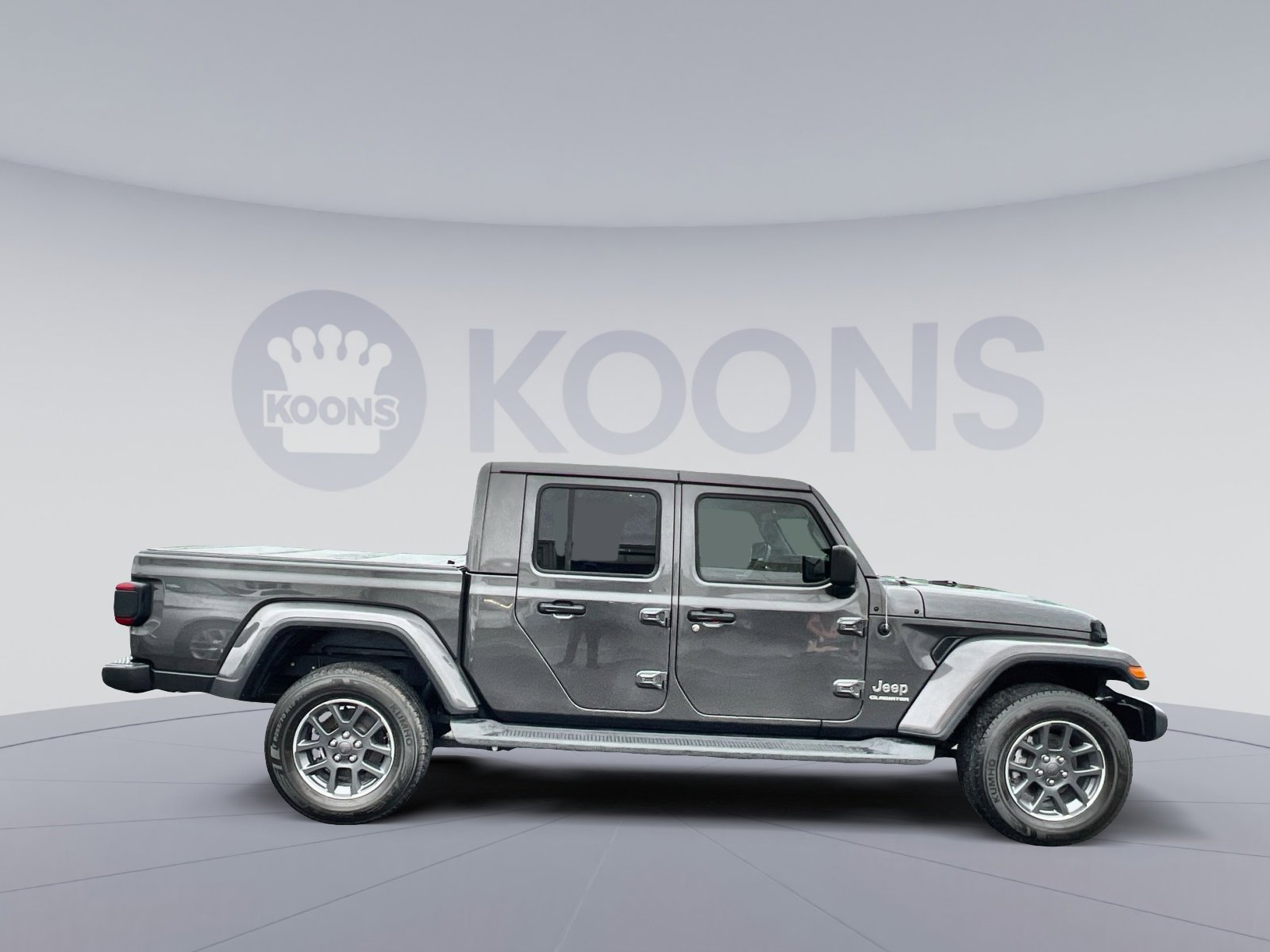 Used 2020 Jeep Gladiator Overland w/ Popular Equipment Package image 8