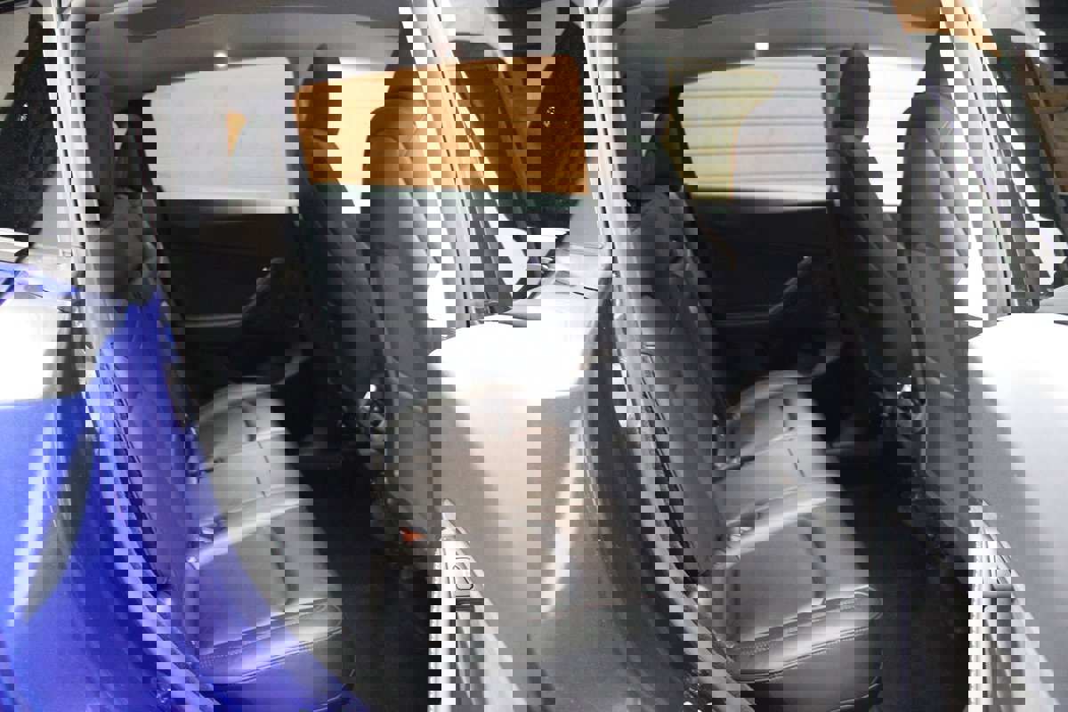 Used 2024 Tesla Model Y Performance image 29