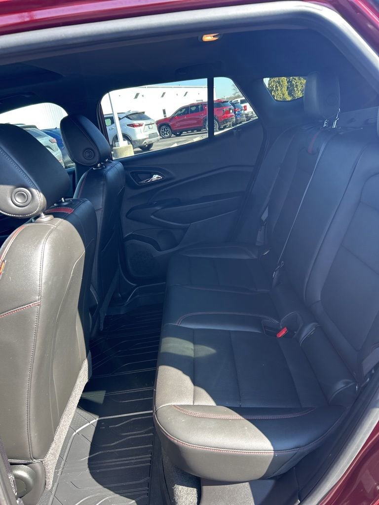 Used 2024 Chevrolet Trax RS w/ Sunroof Package image 34