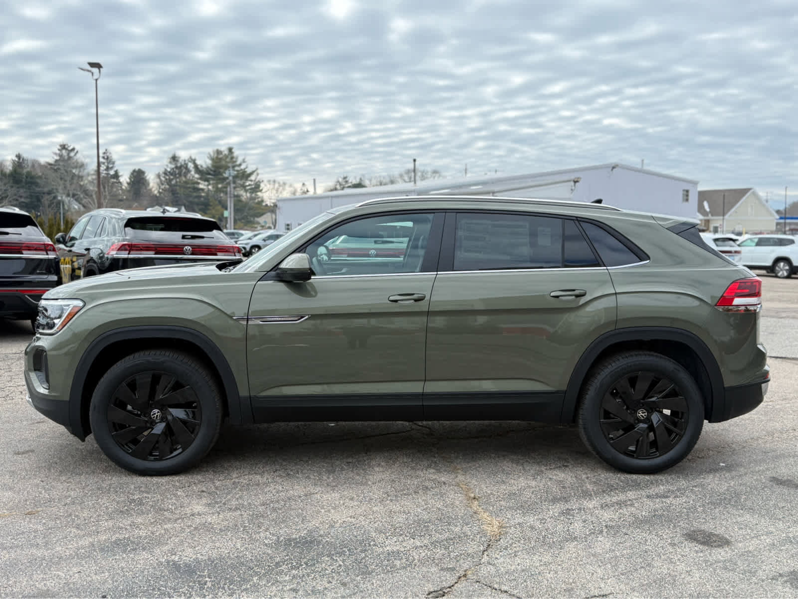 New 2026 Volkswagen Atlas Cross Sport SE image 4