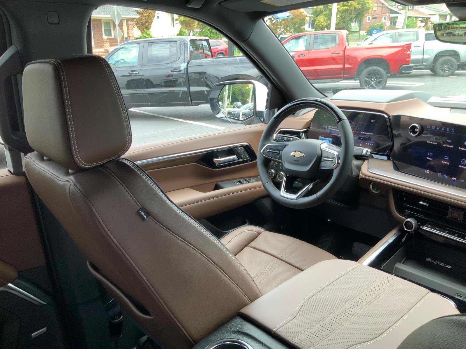 New 2026 Chevrolet Tahoe High Country AWD/4WD image 16