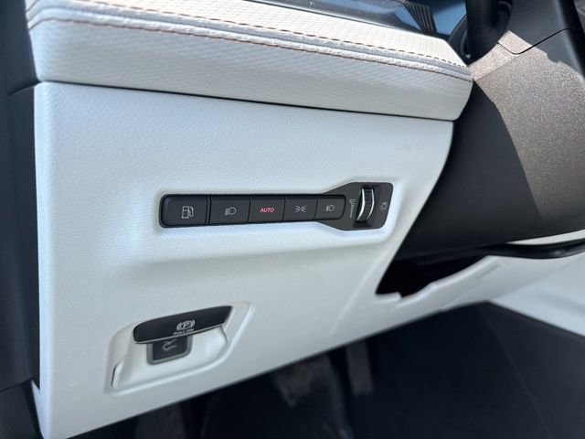 New 2026 Jeep Cherokee Overland image 16