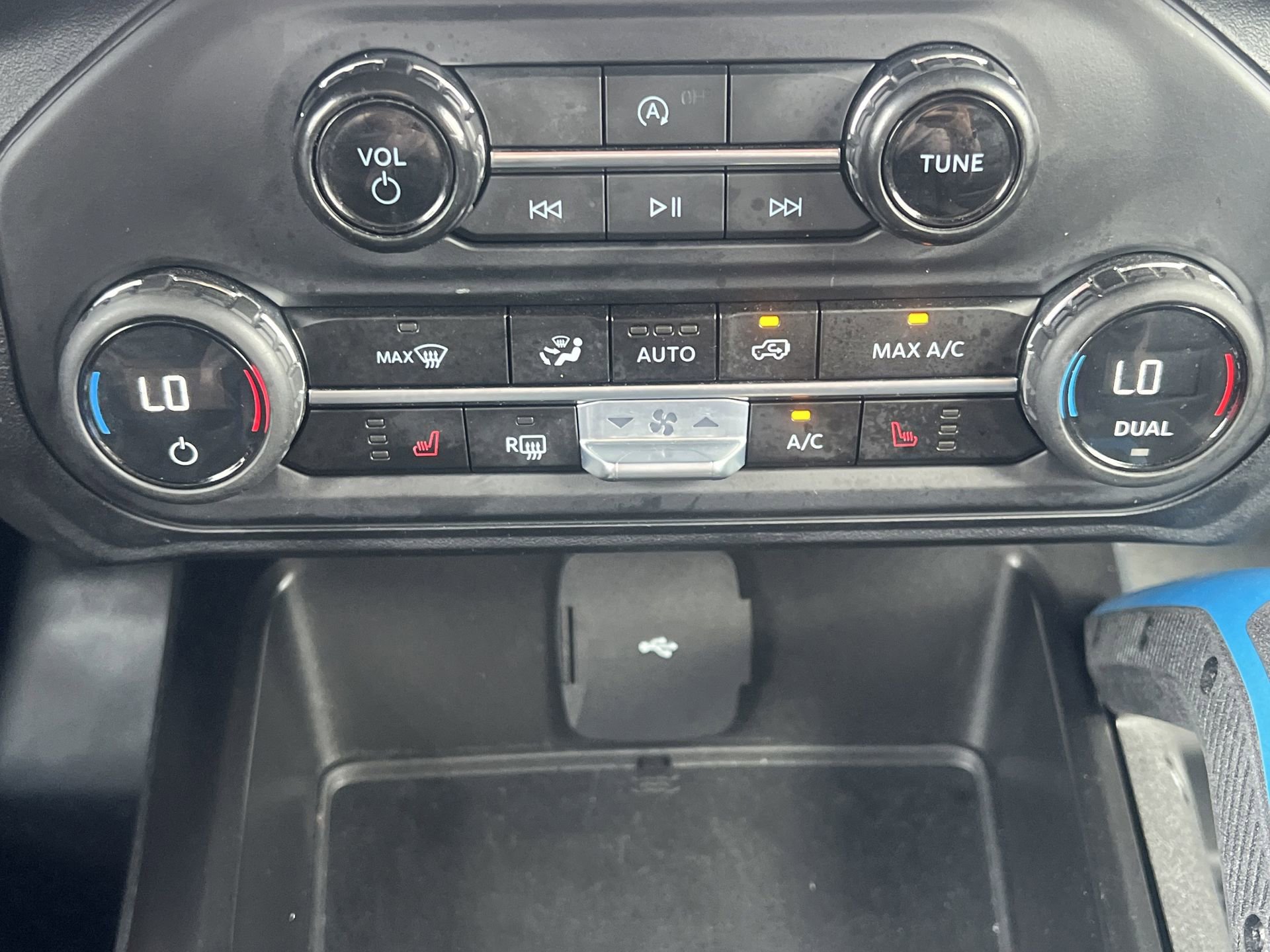 Certified 2023 Ford Bronco Black Diamond image 9