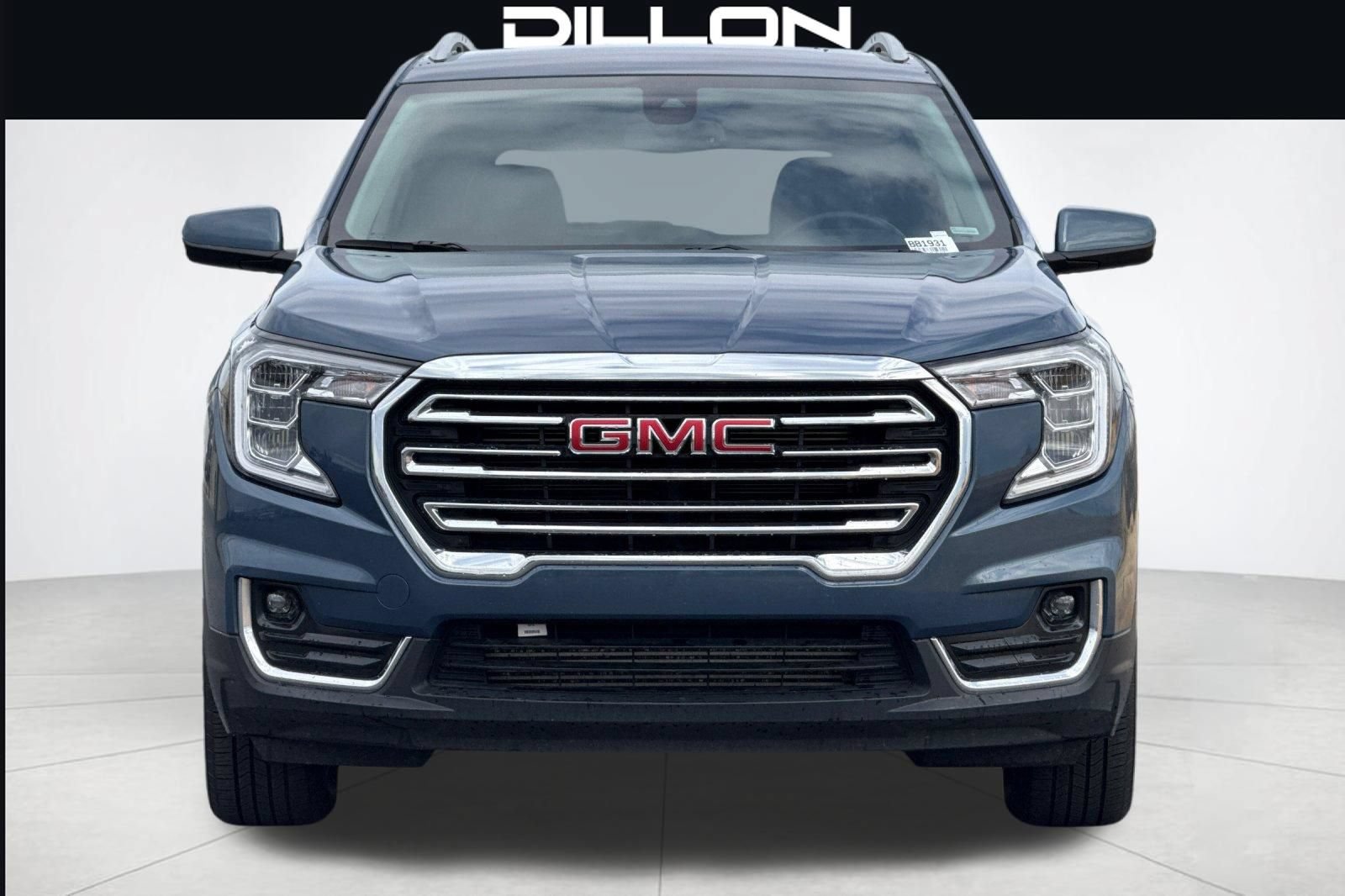 Used 2024 GMC Terrain SLT AWD/4WD image 9