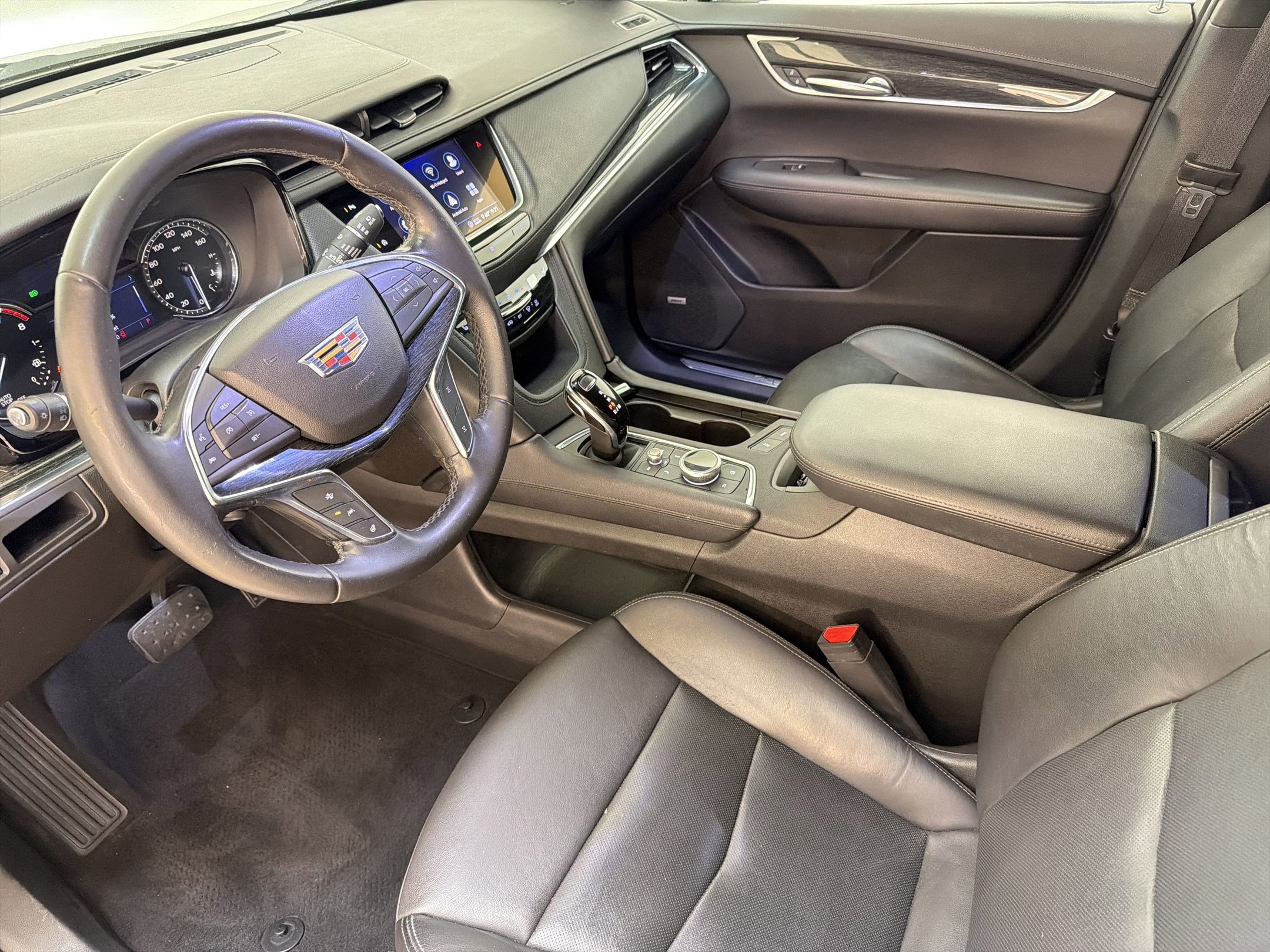 Used 2020 Cadillac XT5 Premium Luxury image 4