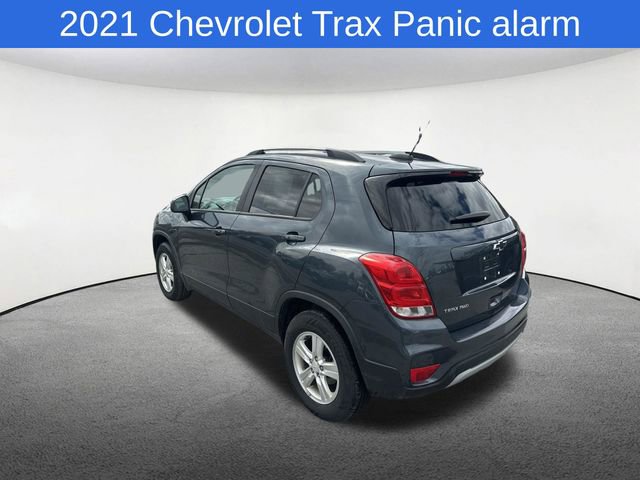 Used 2021 Chevrolet Trax LT w/ LT Convenience Package image 26