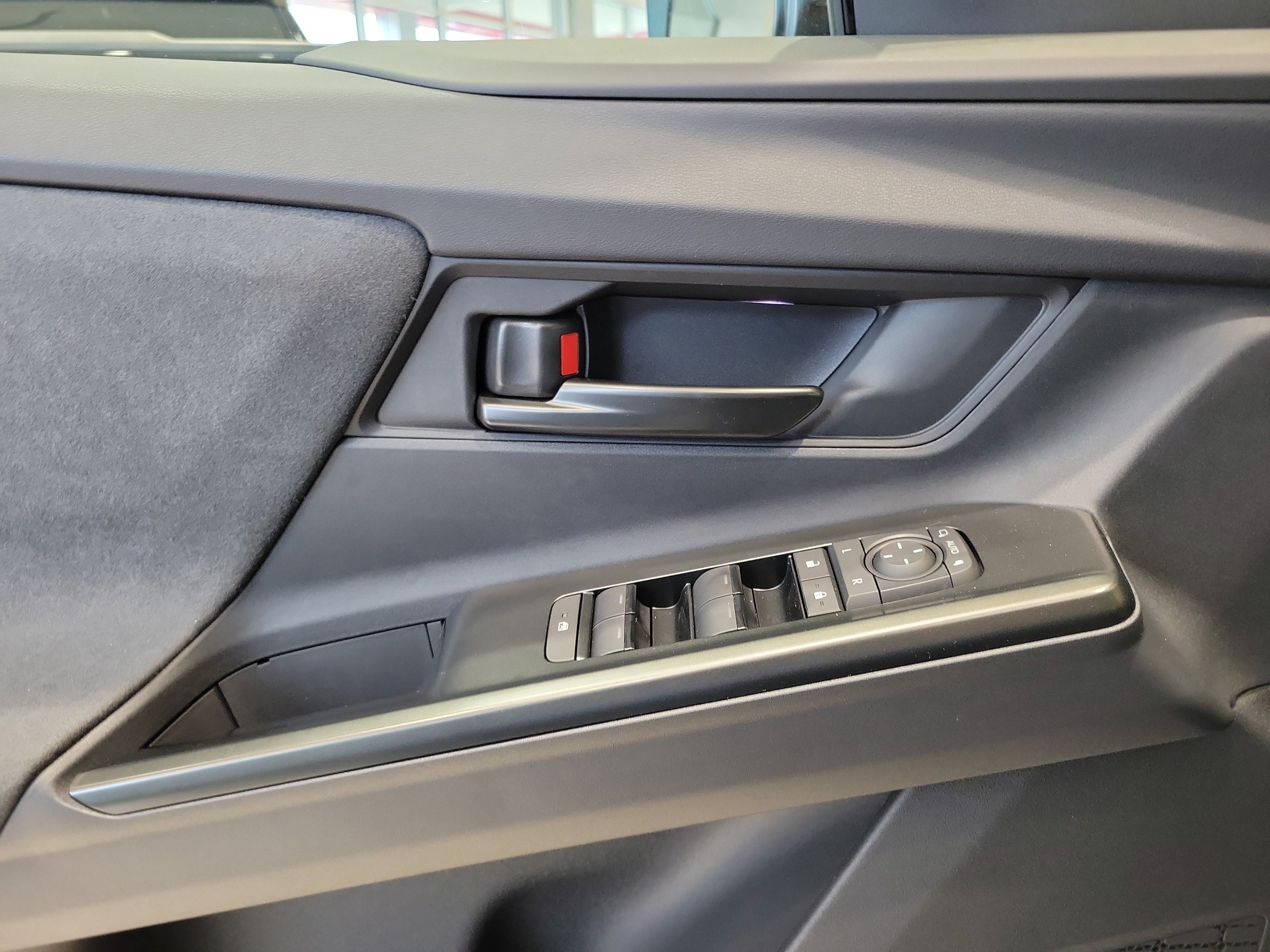 New 2026 Toyota C-HR AWD/4WD image 13