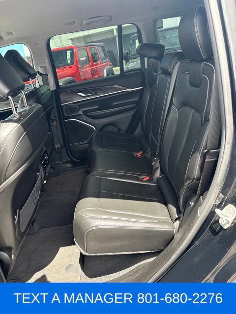 Used 2024 Jeep Grand Cherokee Limited AWD/4WD image 11