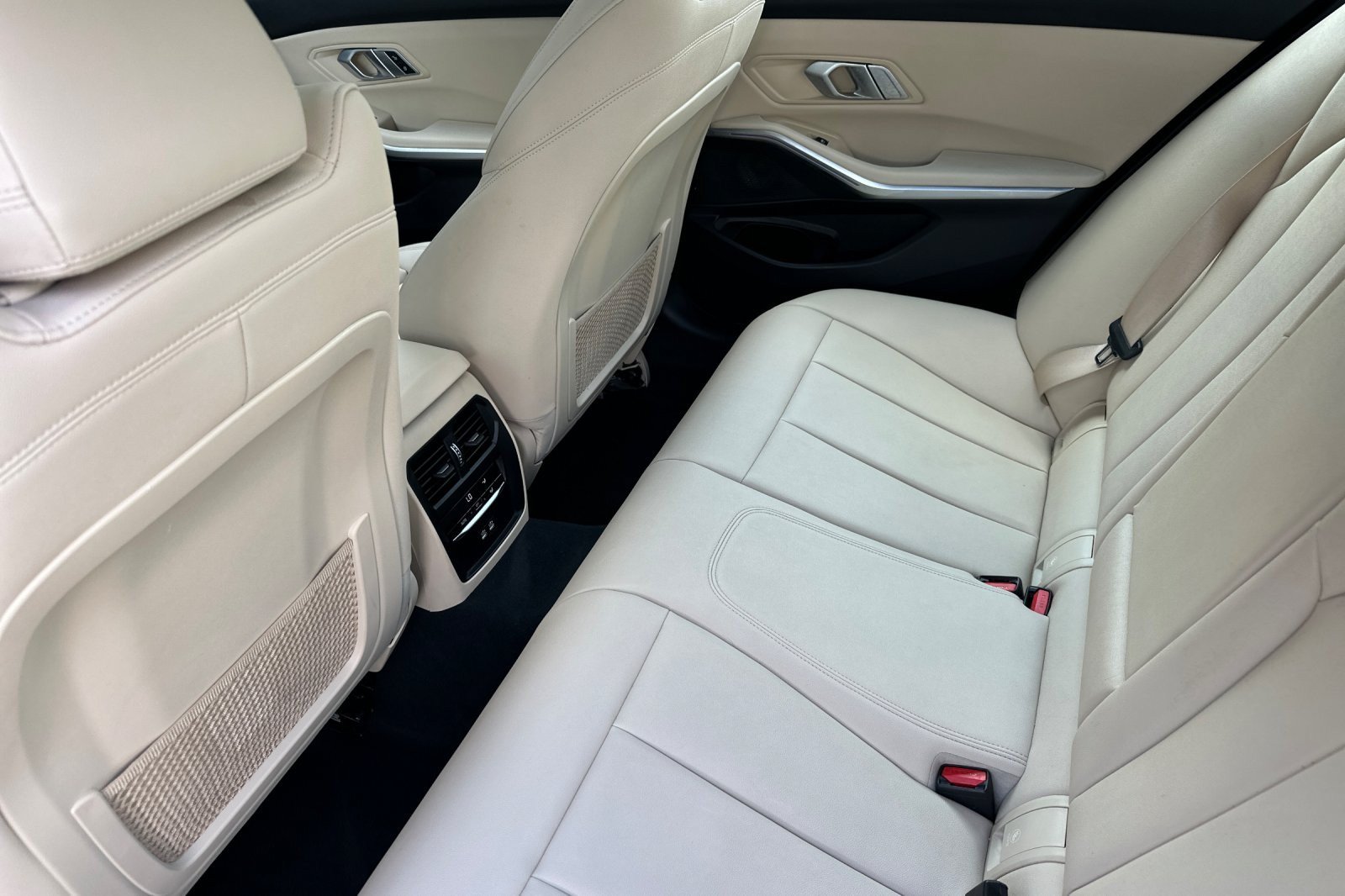Used 2021 BMW 330i Sedan w/ Convenience Package RWD image 11