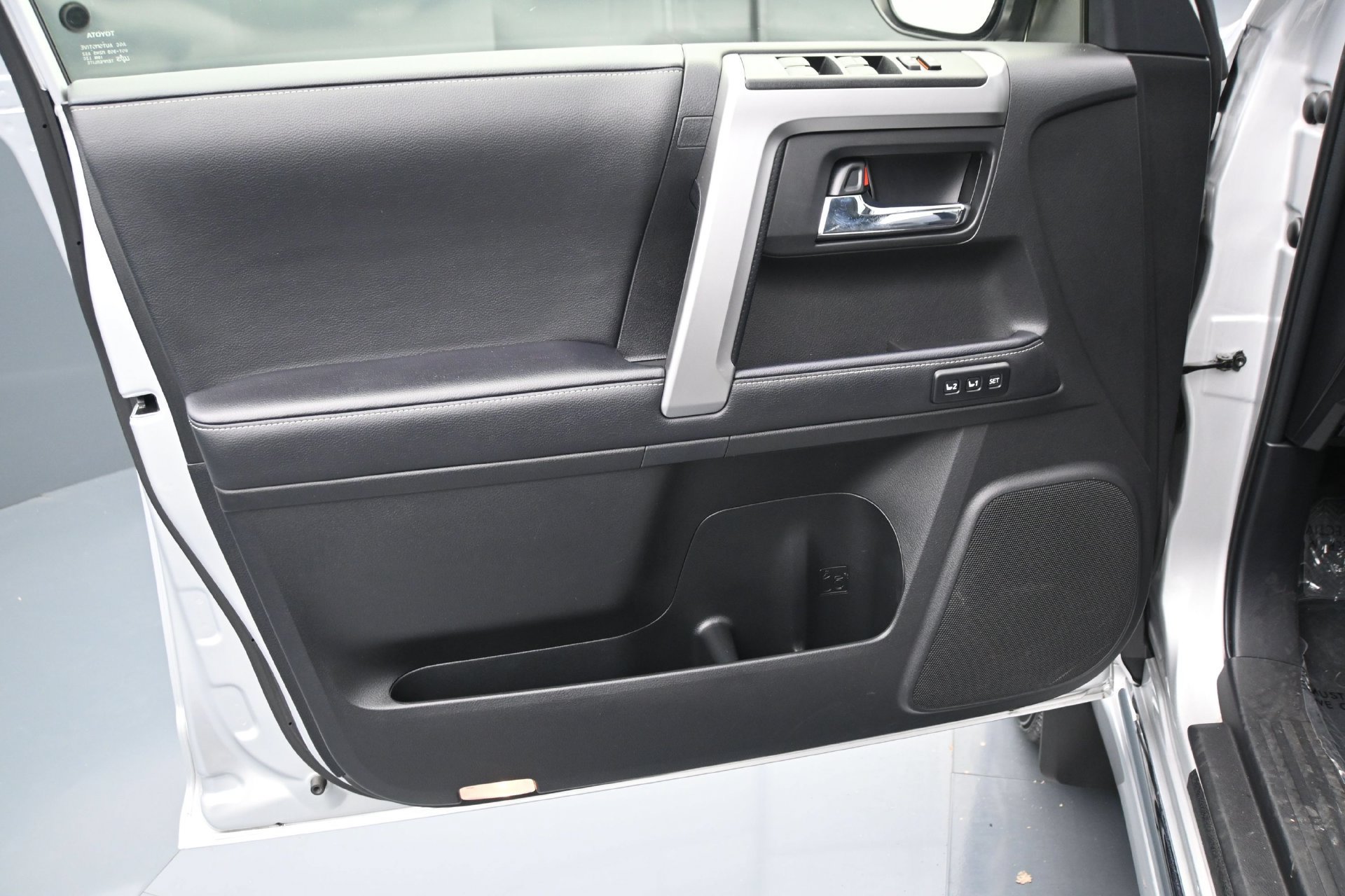 Used 2024 Toyota 4Runner Limited AWD/4WD image 19