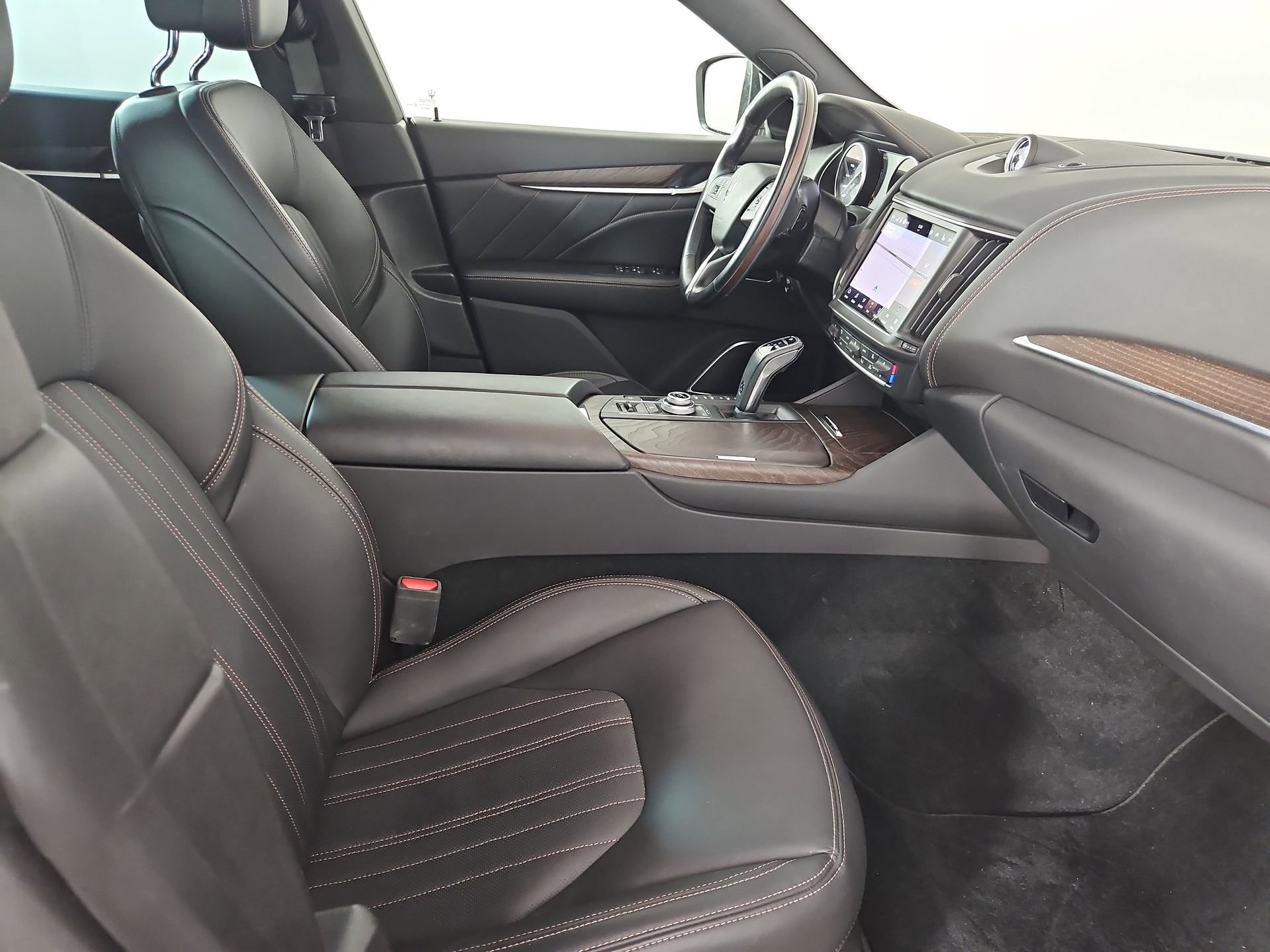 Used 2022 Maserati Levante Modena AWD/4WD image 42