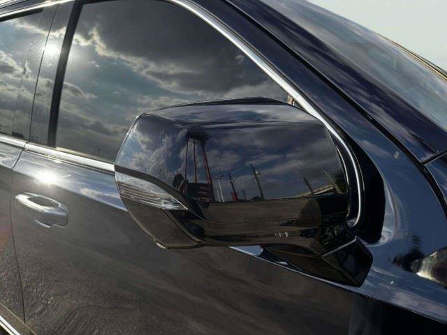 Used 2021 Cadillac Escalade Premium Luxury Platinum AWD/4WD image 10
