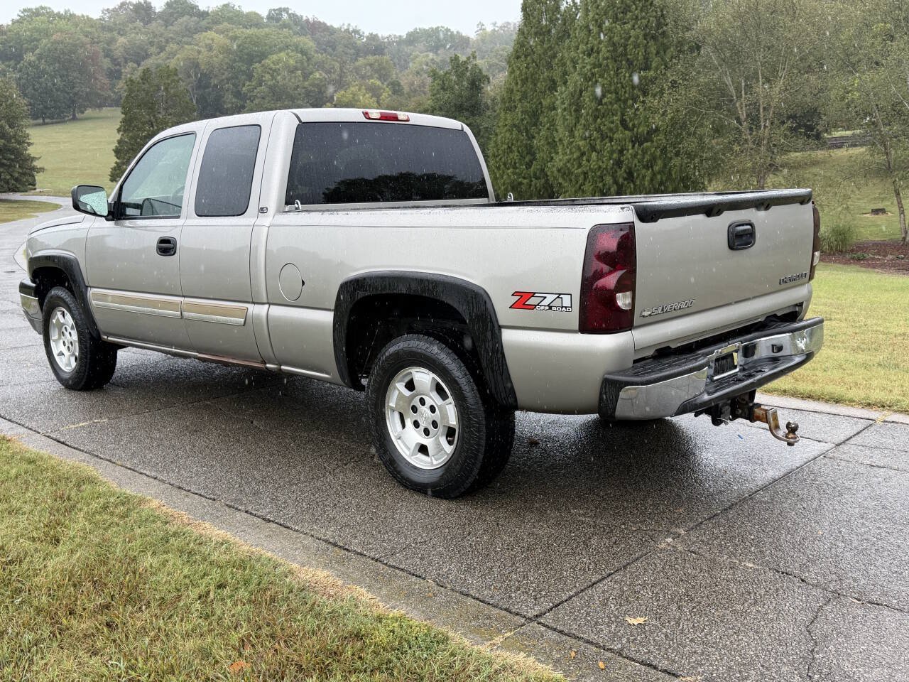 Used 2003 Chevrolet Silverado 1500 LS w/ Off-Road Package AWD/4WD image 8