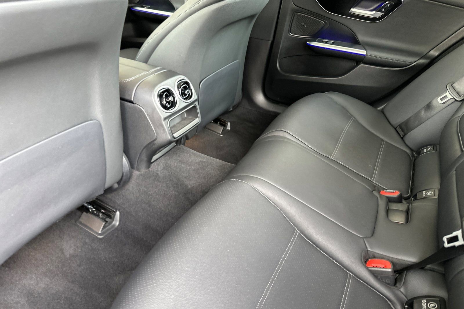 Used 2022 Mercedes-Benz C 300 Sedan image 12