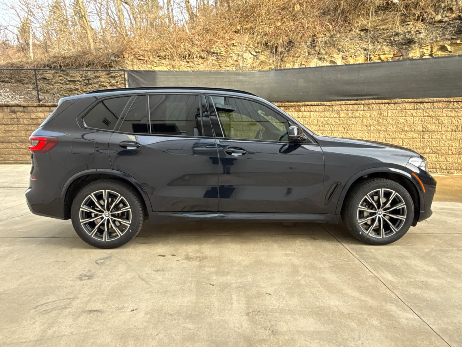 Certified 2023 BMW X5 xDrive40i w/ Executive Package image 7
