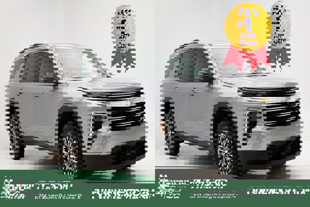Used 2025 Chevrolet Traverse LT