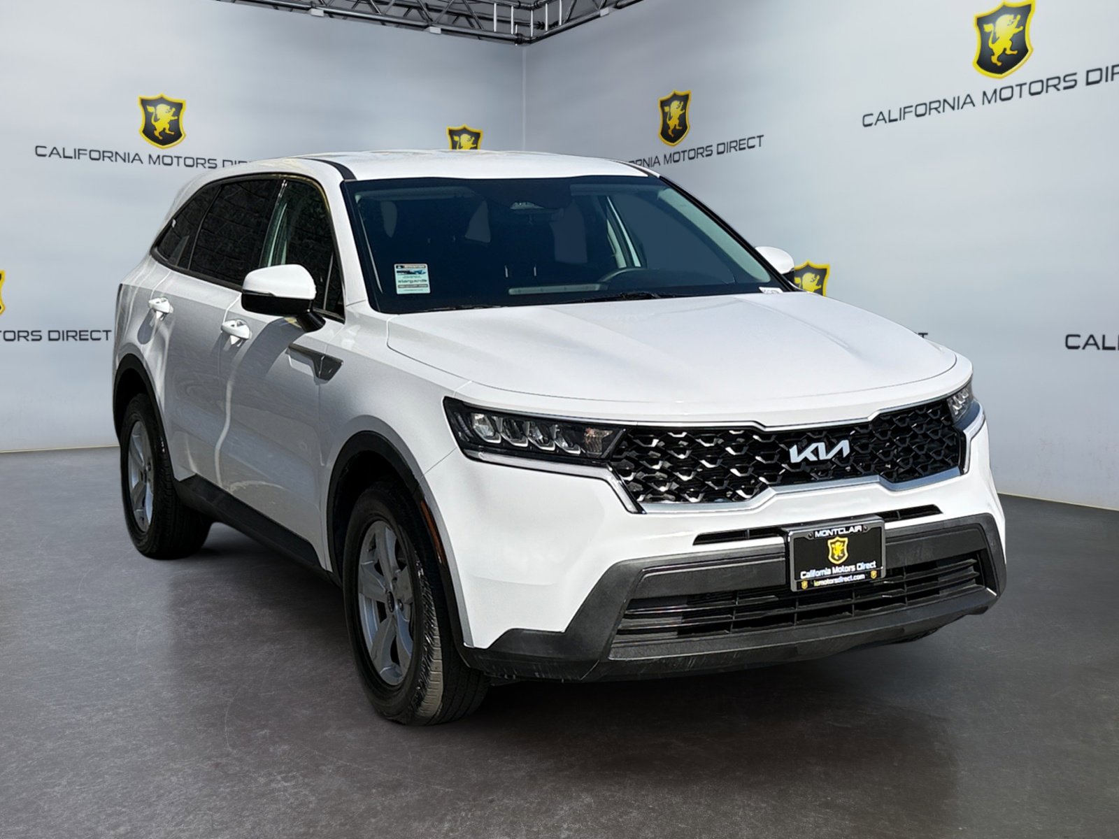 Used 2023 Kia Sorento LX image 7