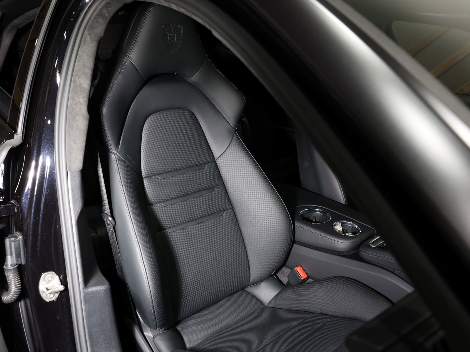 Used 2021 Porsche Panamera Turbo S w/ Assistance Package image 5