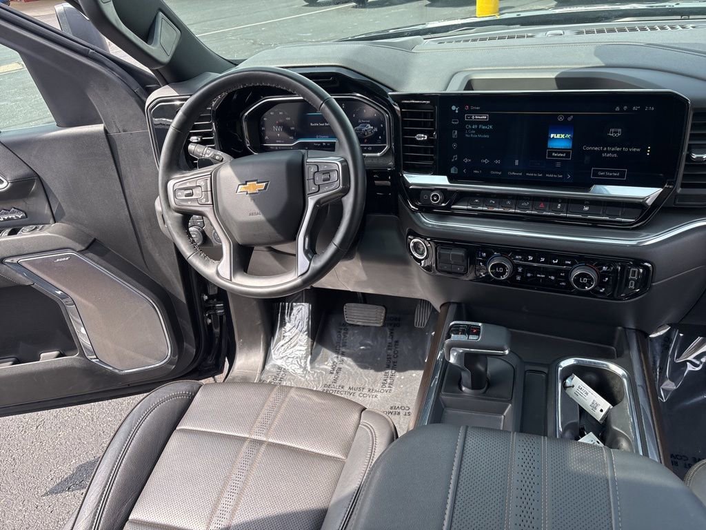 Used 2024 Chevrolet Silverado 1500 High Country w/ High Country Premium Package AWD/4WD image 31
