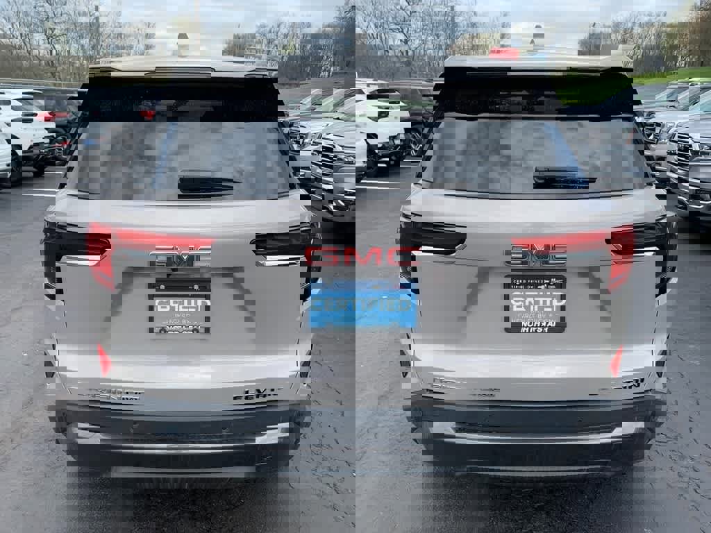 Used 2025 GMC Terrain Elevation image 4