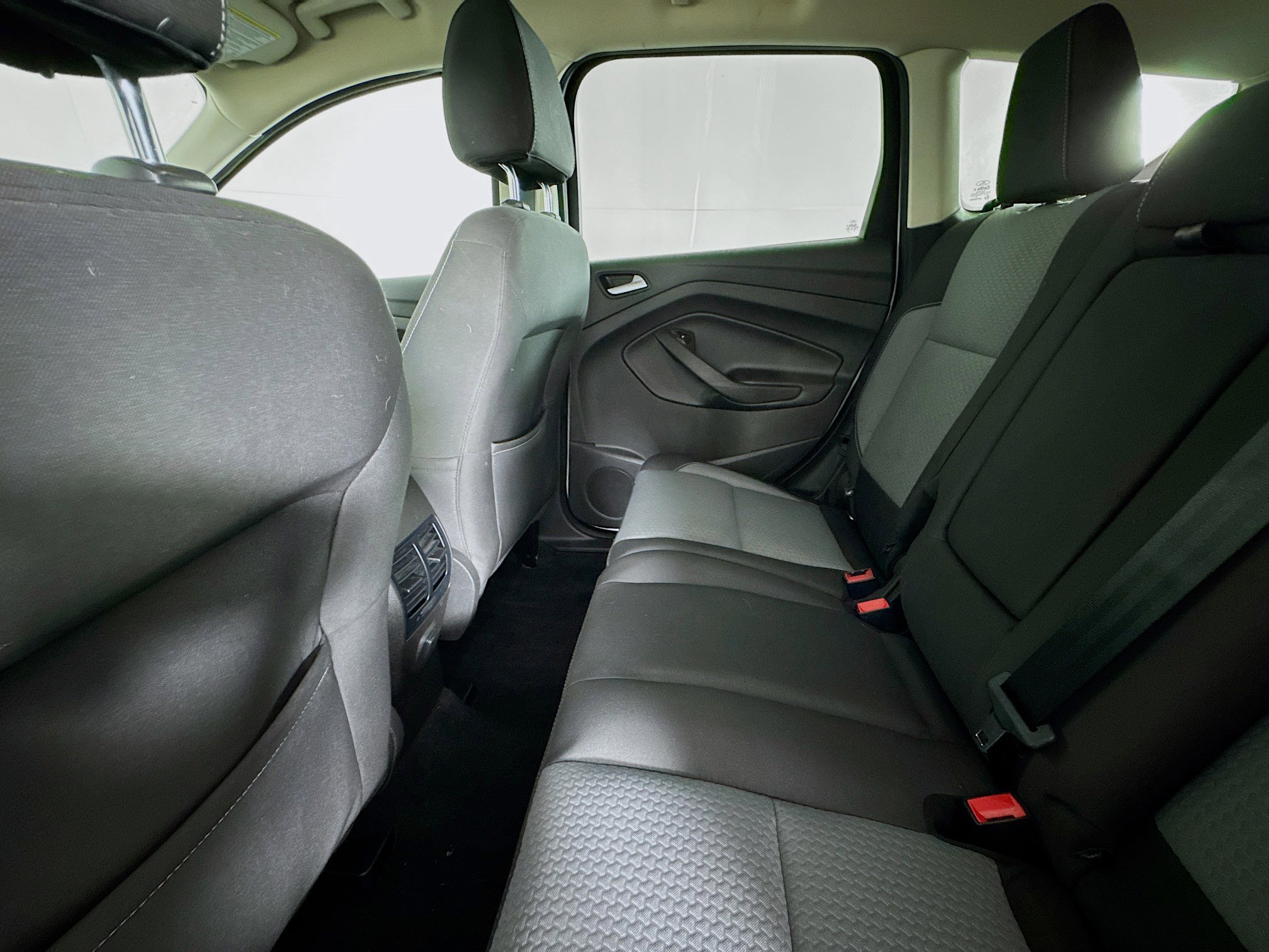 Used 2017 Ford Escape SE FWD image 23