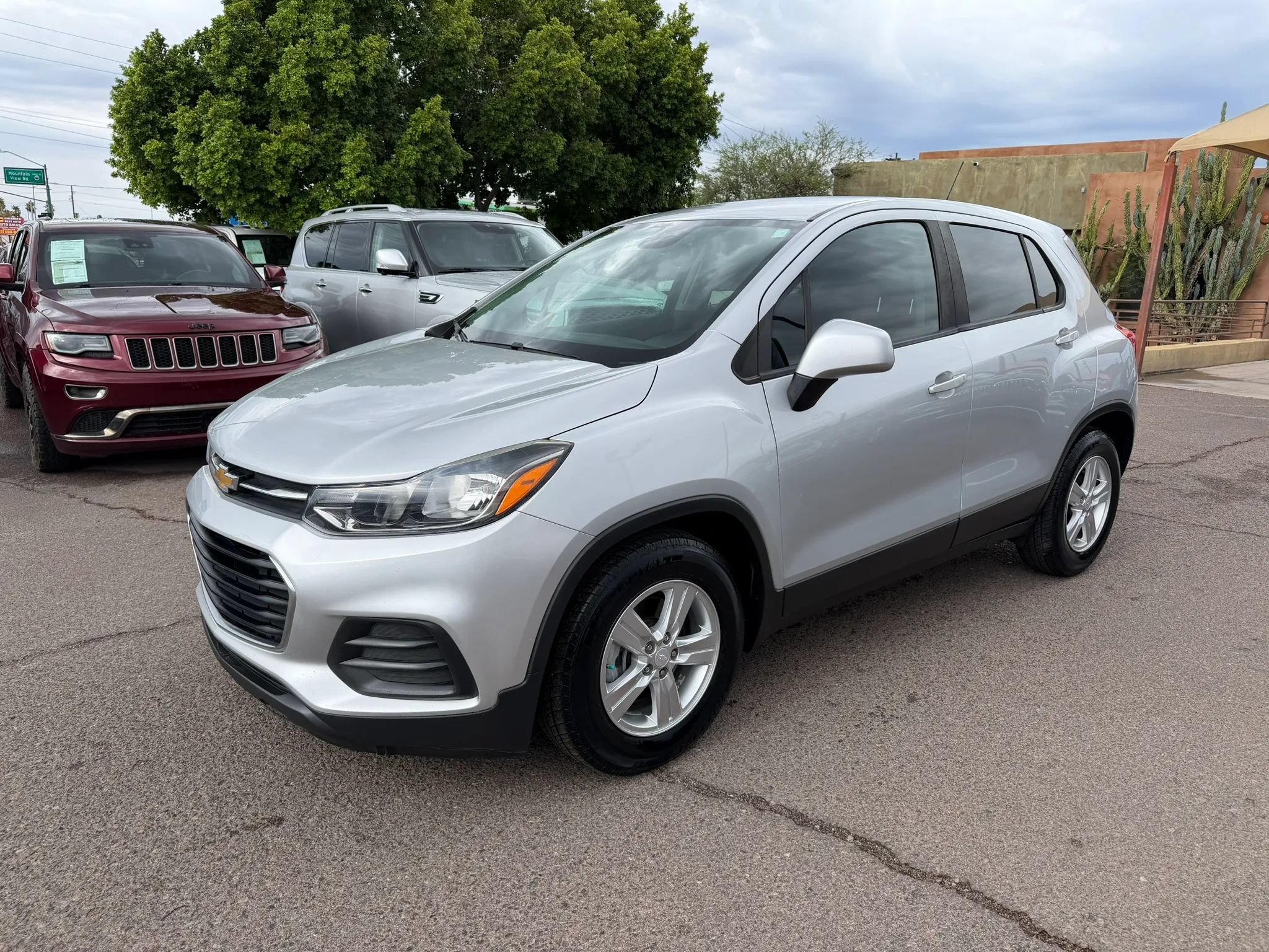 Used 2019 Chevrolet Trax LS w/ Tint and Cruise Package FWD image 1