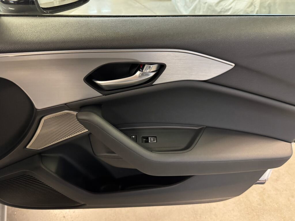 Certified 2022 Acura TLX w/ Technology Package image 32