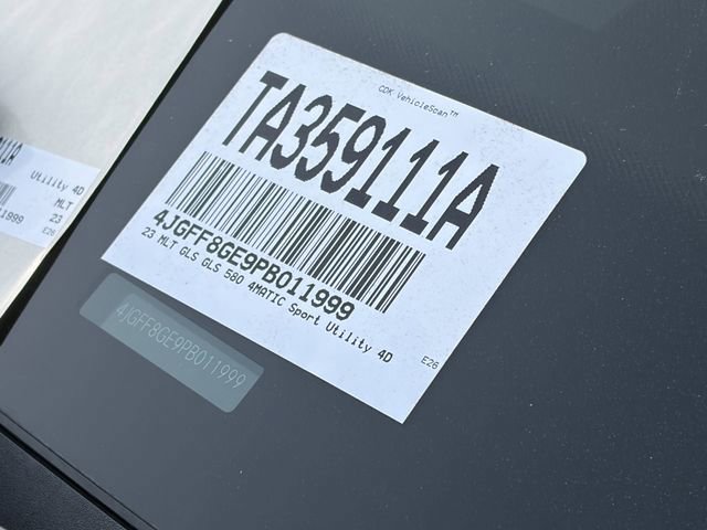 Used 2023 Mercedes-Benz GLS 580 4MATIC image 10