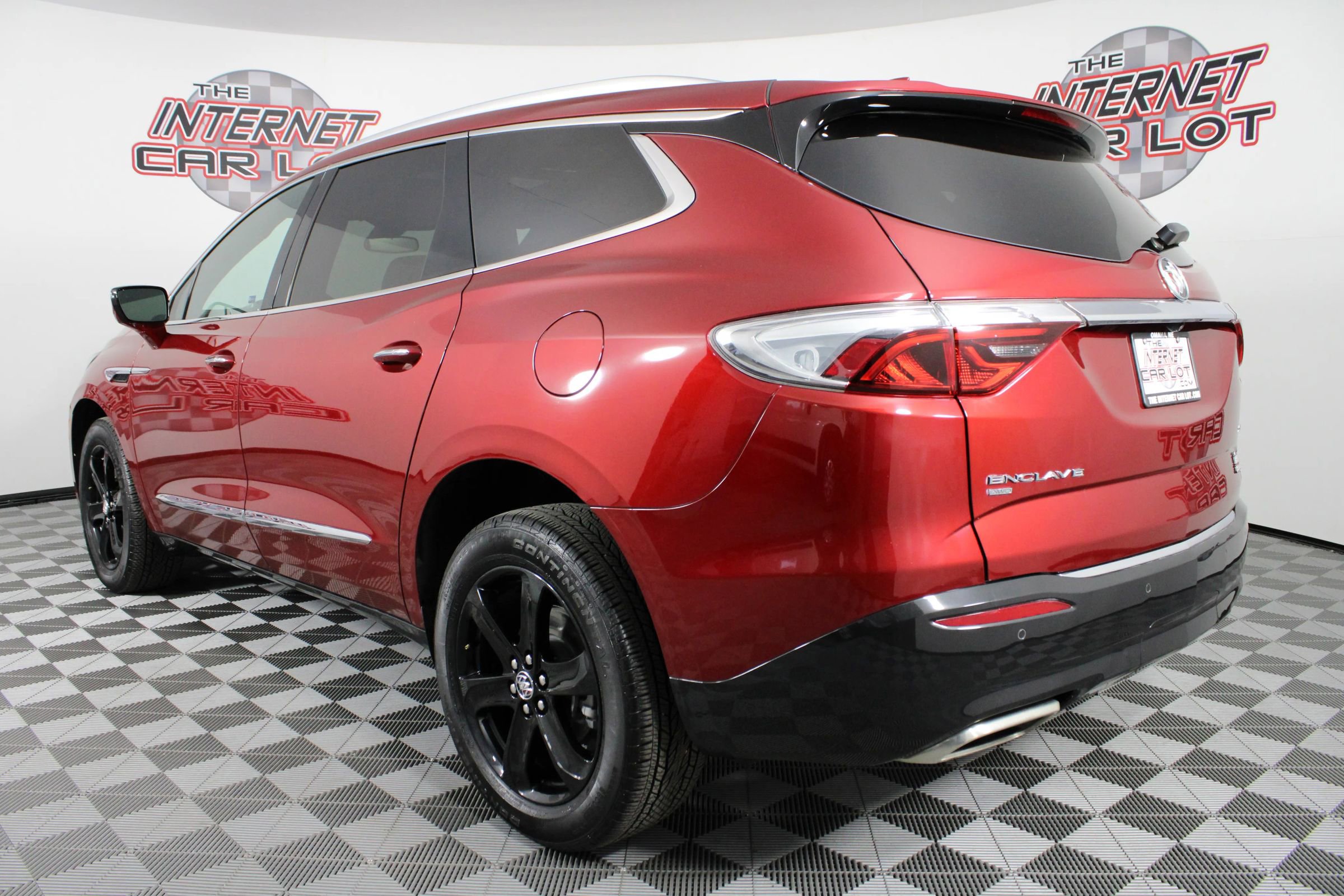 Used 2024 Buick Enclave Essence w/ Experience Buick Package AWD/4WD image 5
