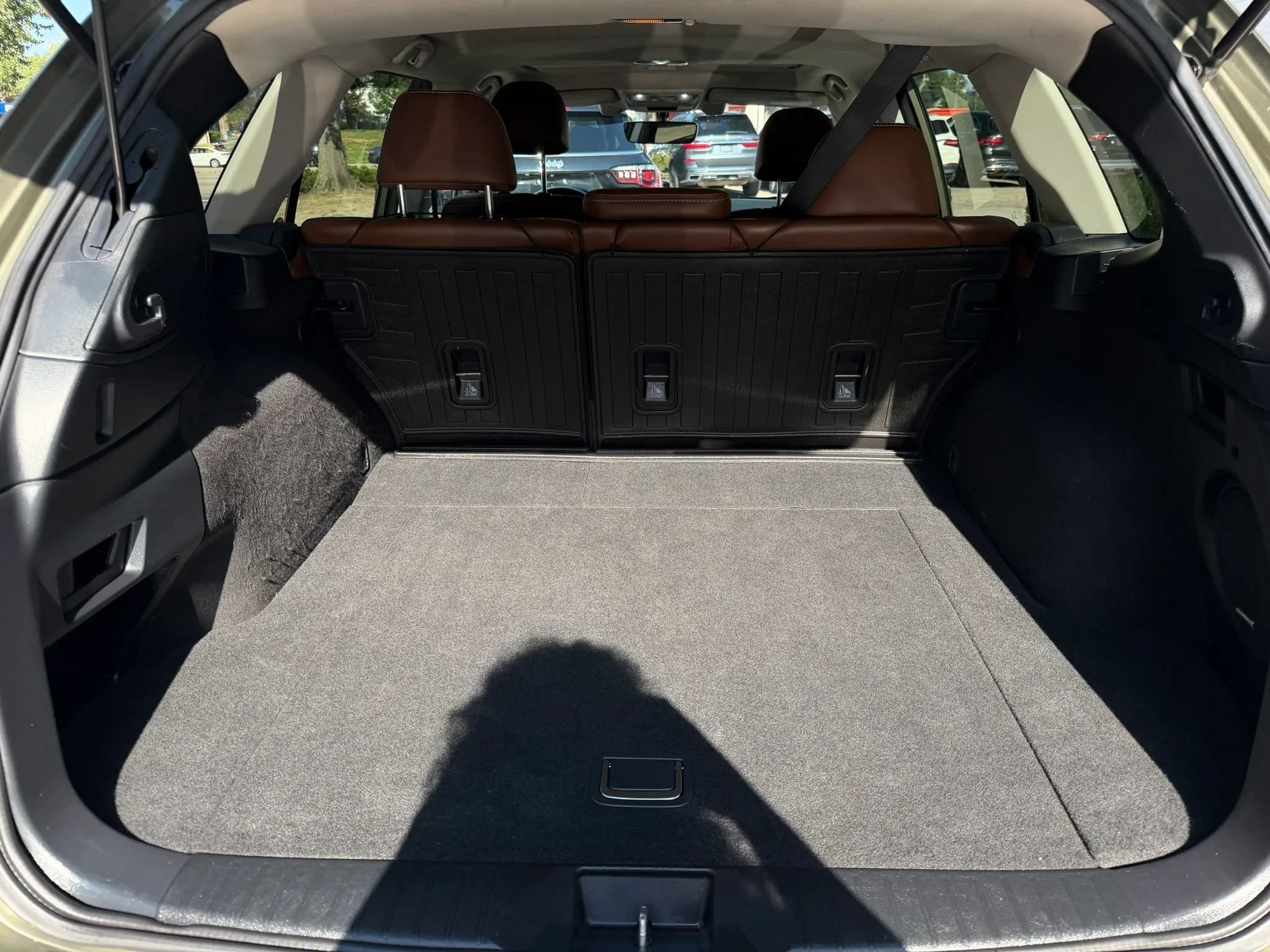 Used 2018 Subaru Outback 3.6R Touring AWD/4WD image 17