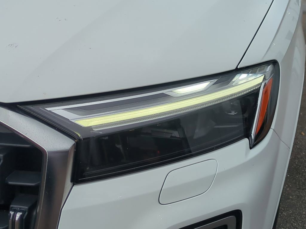 Used 2025 Audi Q7 3.0T Premium Plus AWD/4WD image 11