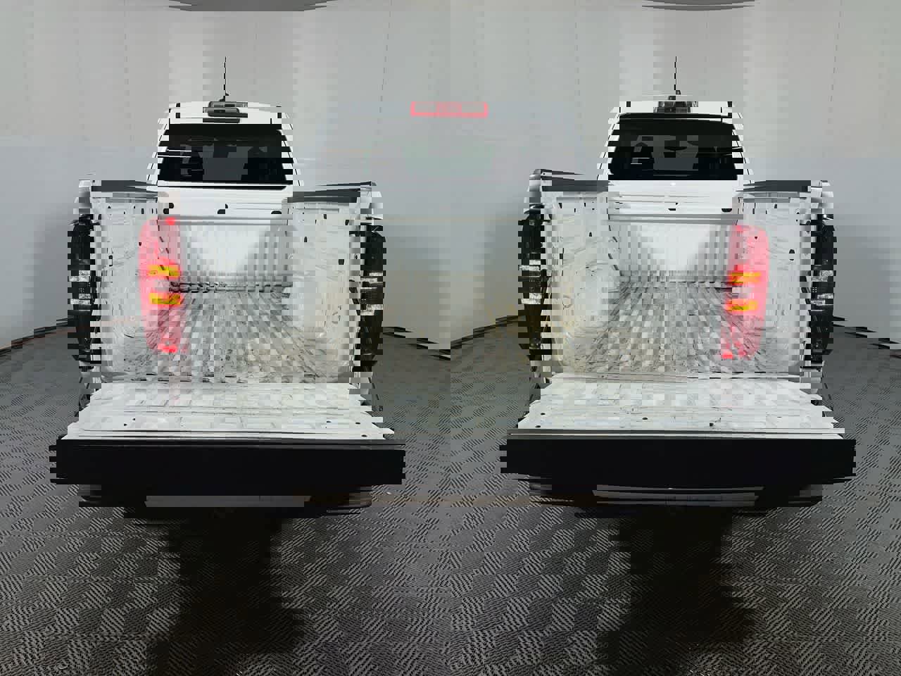 Used 2022 Chevrolet Colorado LT w/ Fleet Safety Package image 26