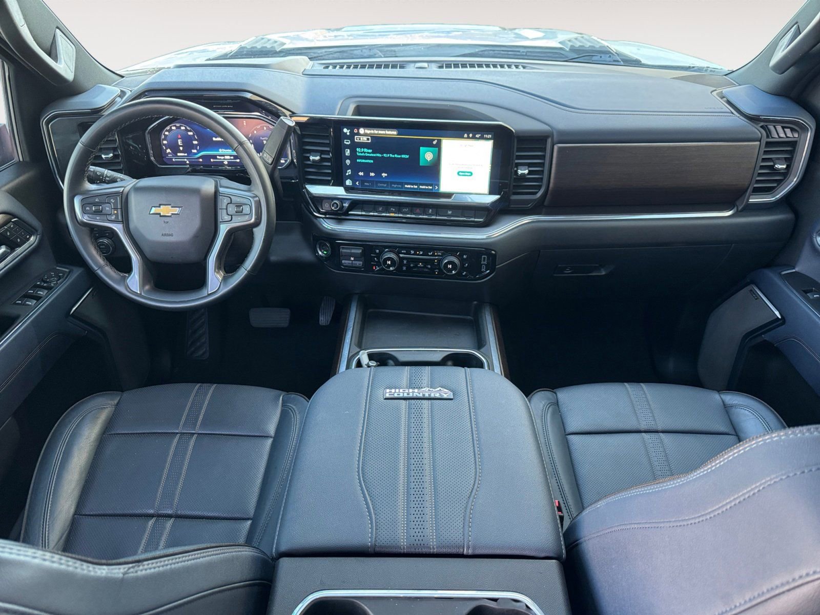 Used 2025 Chevrolet Silverado 3500 High Country w/ High Country Premium Package image 10